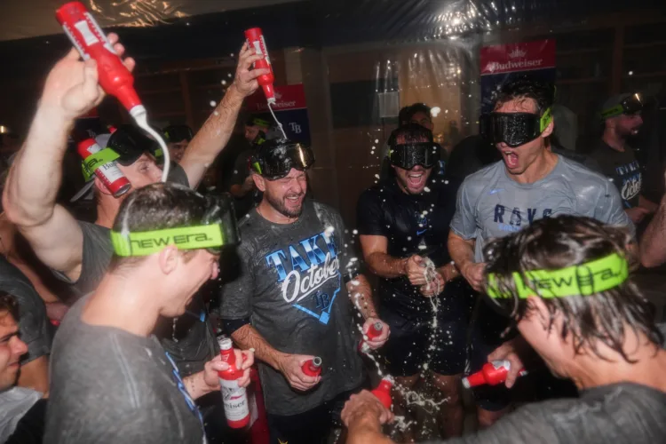 Rays sing 'New York, New York,' on way to ALCS